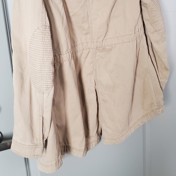 Jacket! - Picture 3 of 6